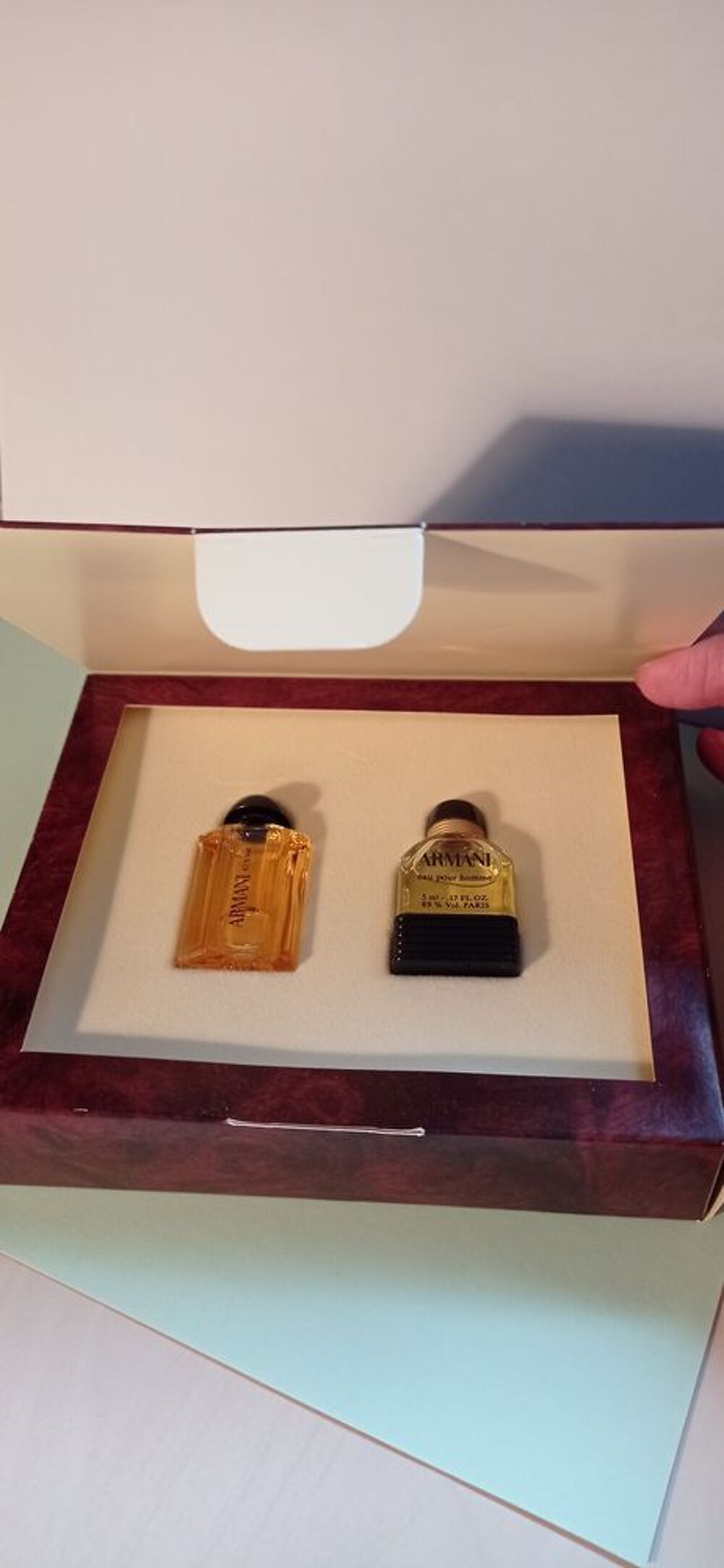 Coffret deux miniatures de parfum de collection Giorgio 