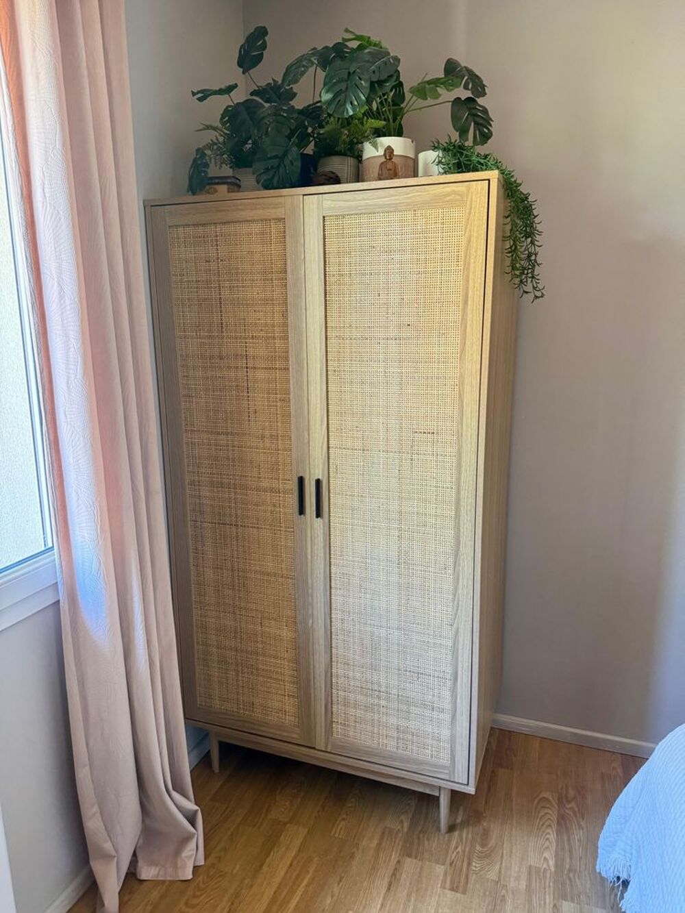 Armoire AMANA 2 portes (effet ch&ecirc;ne &amp; cannage rotin) Meubles