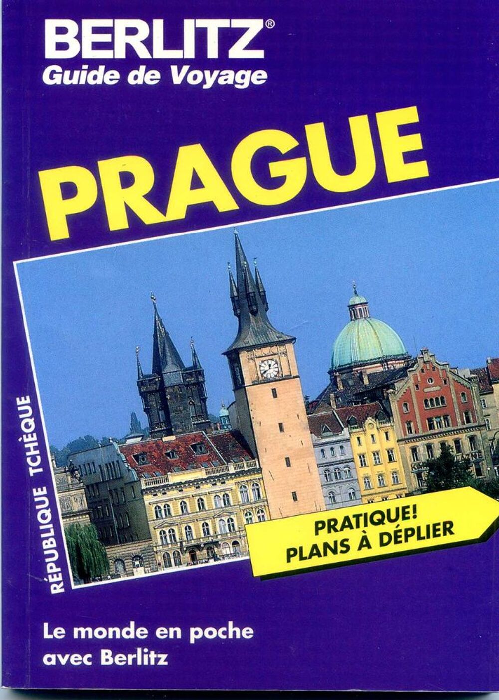 PRAGUE , Livres et BD