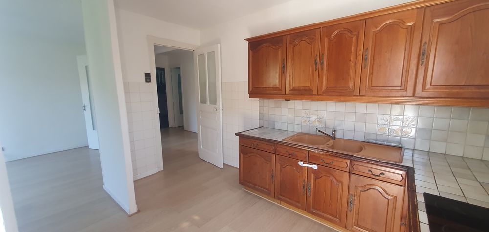 Location Appartement T 4 dans Maison à CORENC Corenc