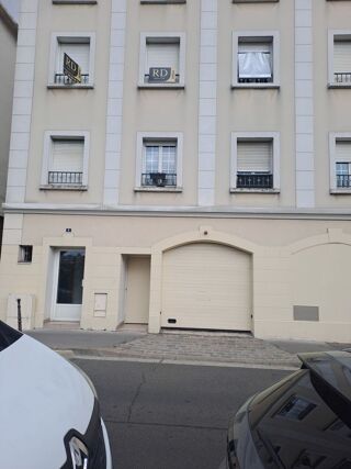  Parking / Garage à louer 9 m² La garenne-colombes