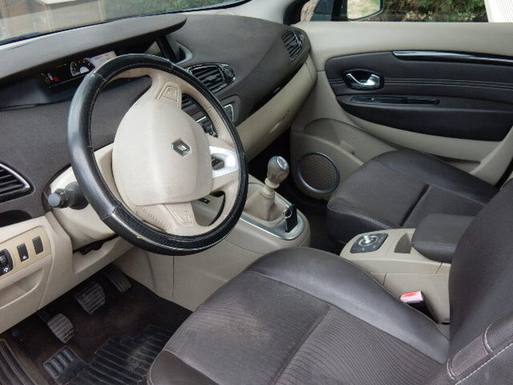 Grand Sc&eacute;nic III dCi 130 FAP eco2 Exception Energy 7 pl 2011 occasion 44390 Les Touches