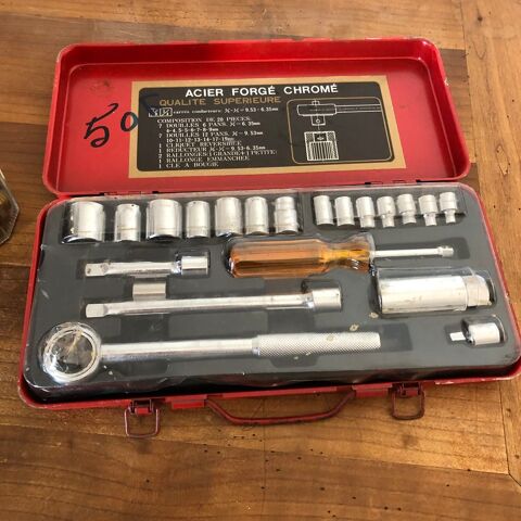 Coffret outils 20 pièces cliquet et douilles en acier chromé 30 Paris 19 (75)