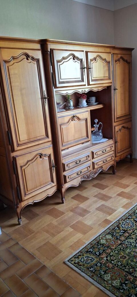 Buffet vaisselier en merisier massif  89 Parthenay (79)