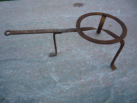 Tr�pied de chemin�e � queue en fer forg� 25 Castres (81)