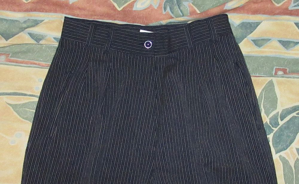 Pantalon bleu marine &agrave; rayures Vêtements