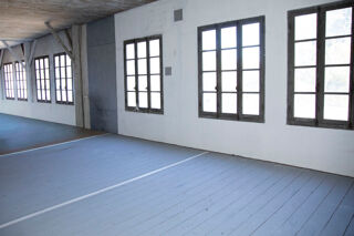  Parking / Garage � louer 55 m� Miramont-de-guyenne