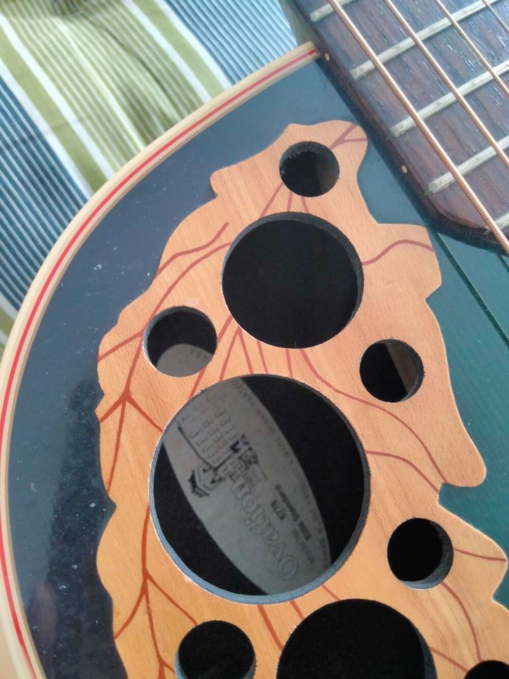 GUITARE OVATION ELites USA 
Instruments de musique
