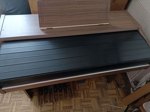 piano YAMAHA 250 chirolles (38)