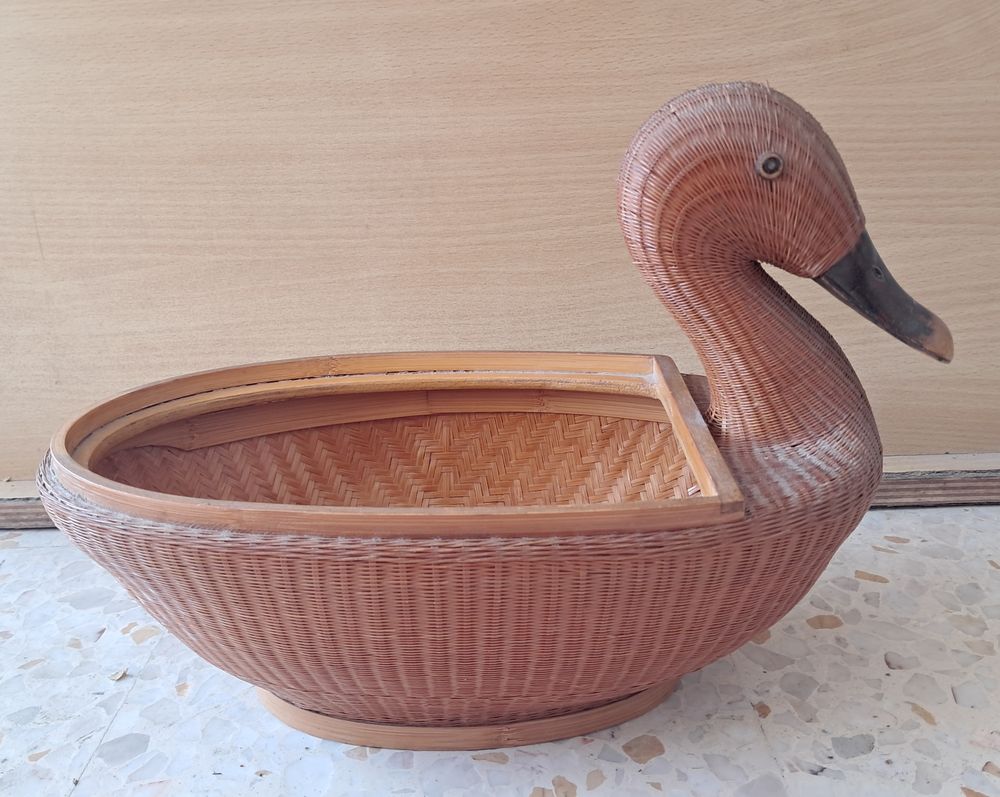 canard en osier rotin tress&eacute; de 2 mani&egrave;res diff&eacute;rentes Décoration