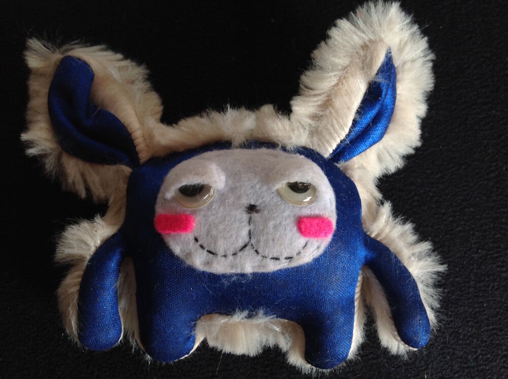 GREMLINS VOODOO DOLLS 11cm LARGE sur HAUT Envoi Possible
