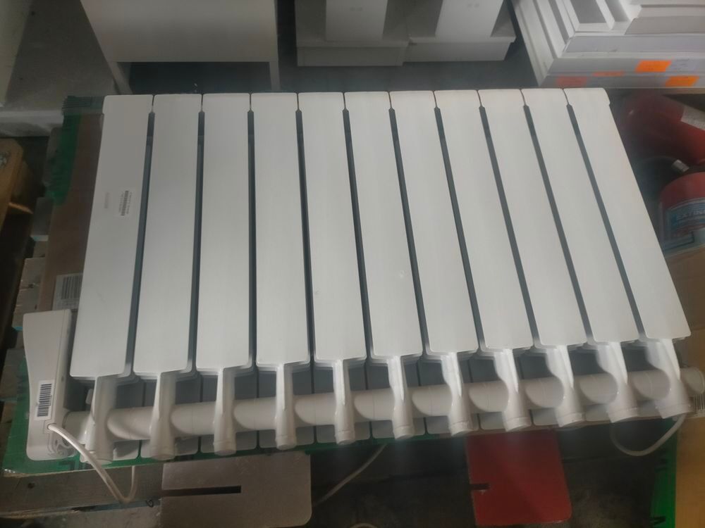  lot de materiel pour installation boutique
faire OFFRE Meubles