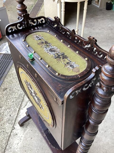 Petit cabinet ancien 120 Othis (77)