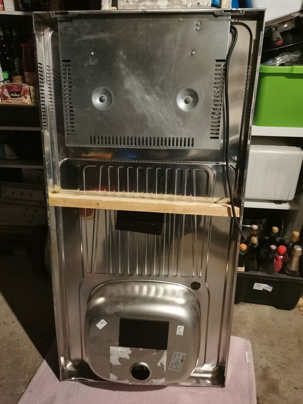 &Eacute;vier cuisinette Electroménager