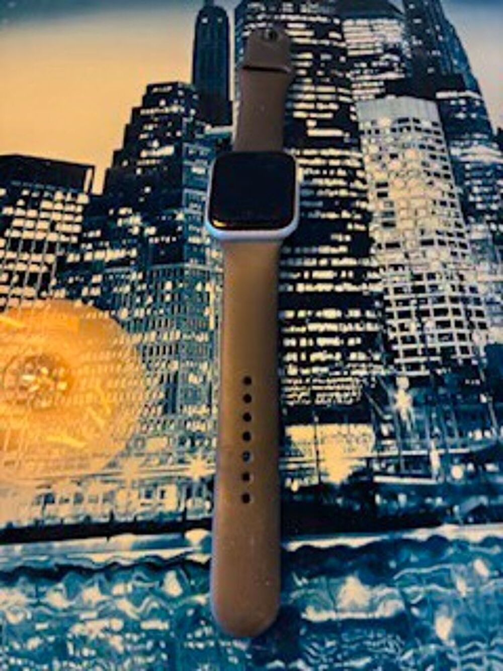 Montre Apple Watch S&eacute;ries 5 (GPS) Matériel informatique