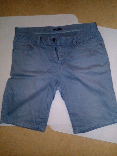 Bermuda bleu KIABI 4 Châlette-sur-Loing (45)