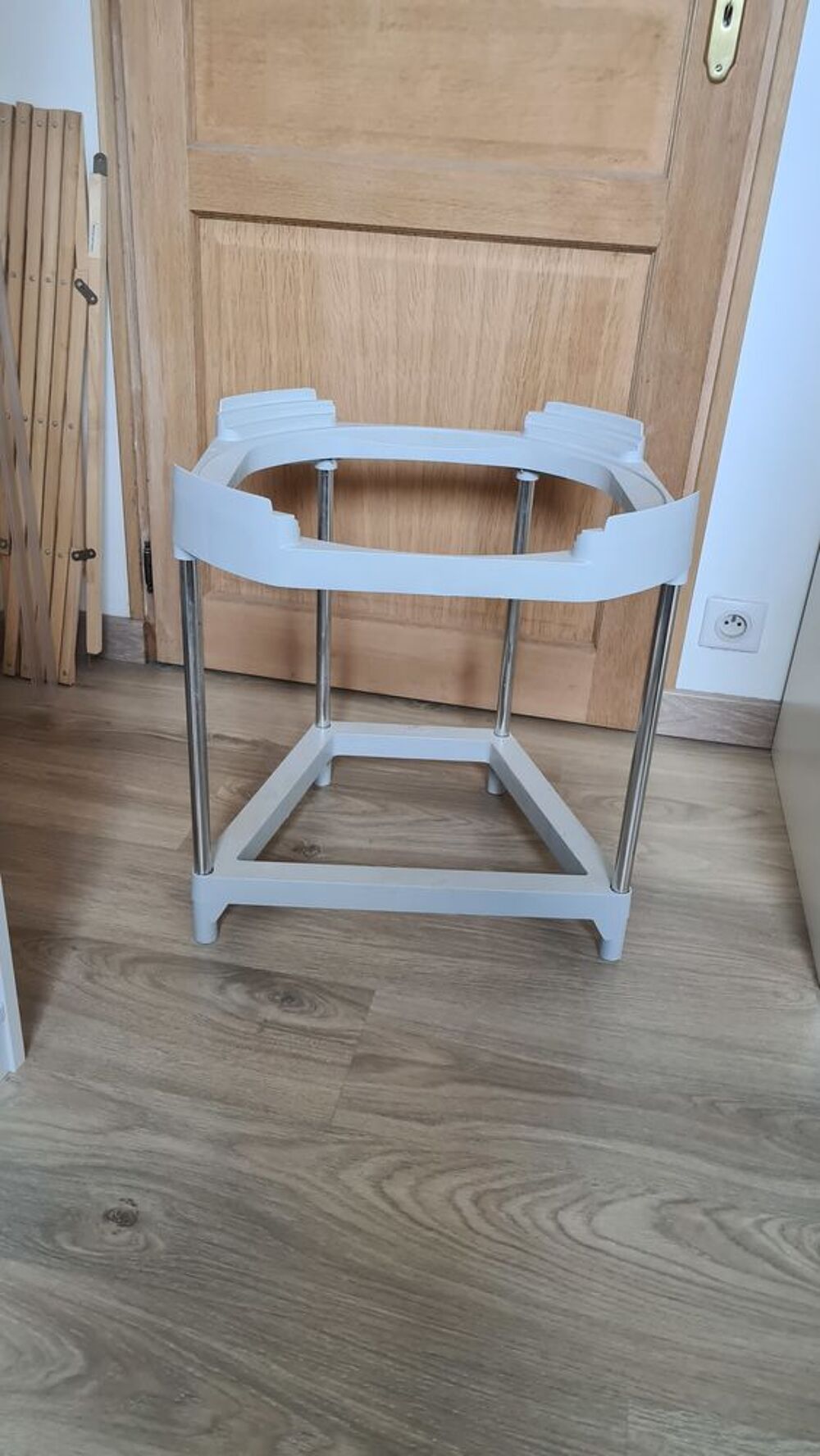 Chauffe eau 200L + tr&eacute;pied + vase expansion Electroménager