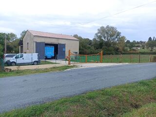  Remise / Grange à vendre 1 pièce 150 m²