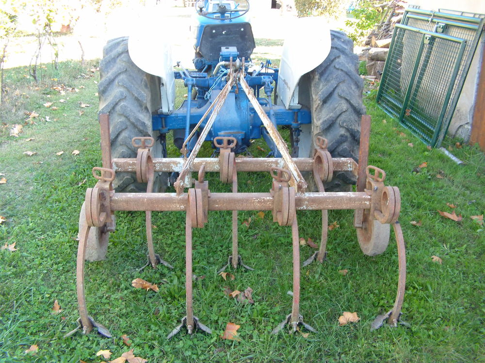 Ford 3000 + griffe Jardin