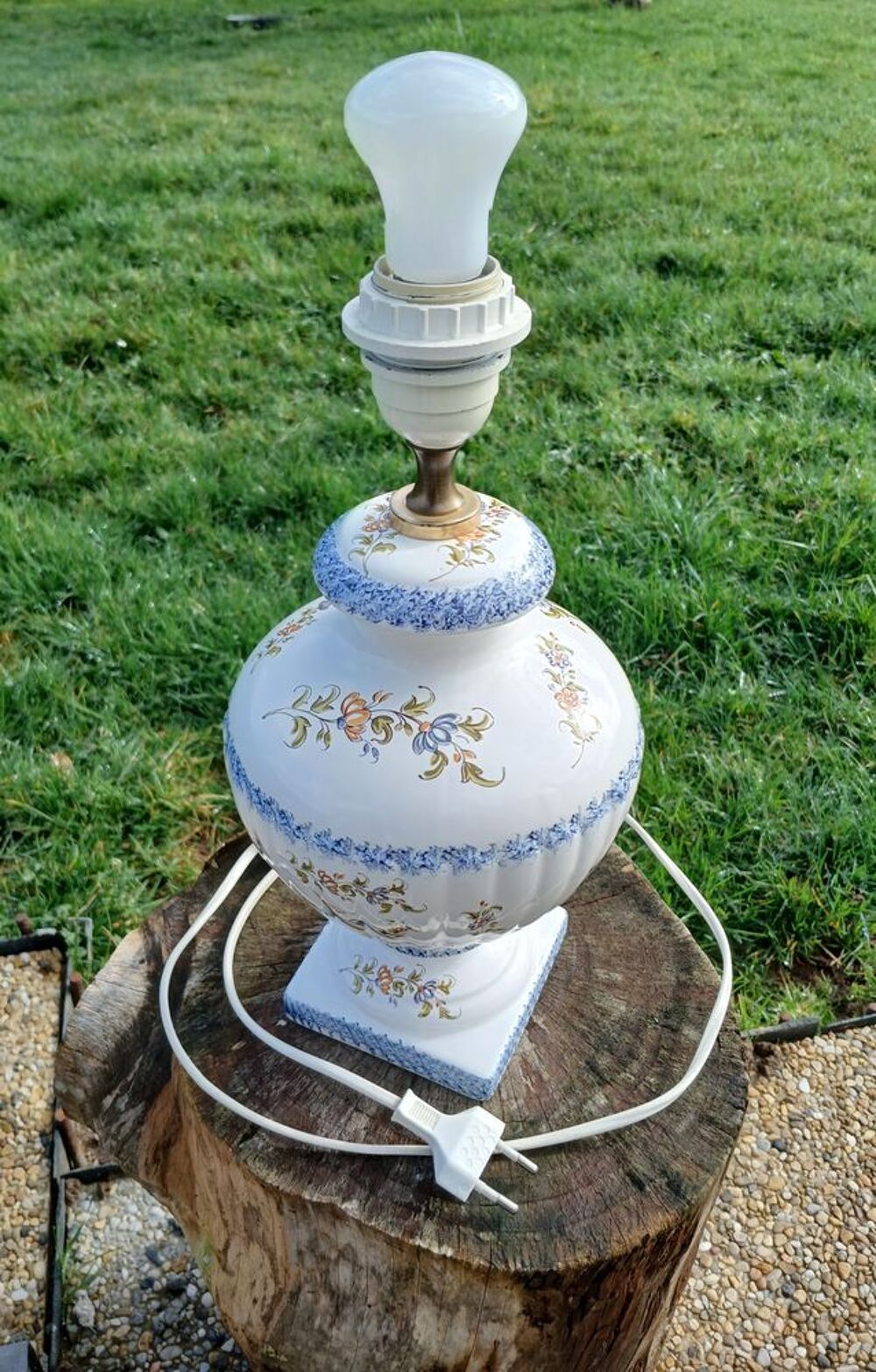 LAMPE SUR PIED FAIENCE MOUSTIERS SANS ABAT-JOUR Décoration
