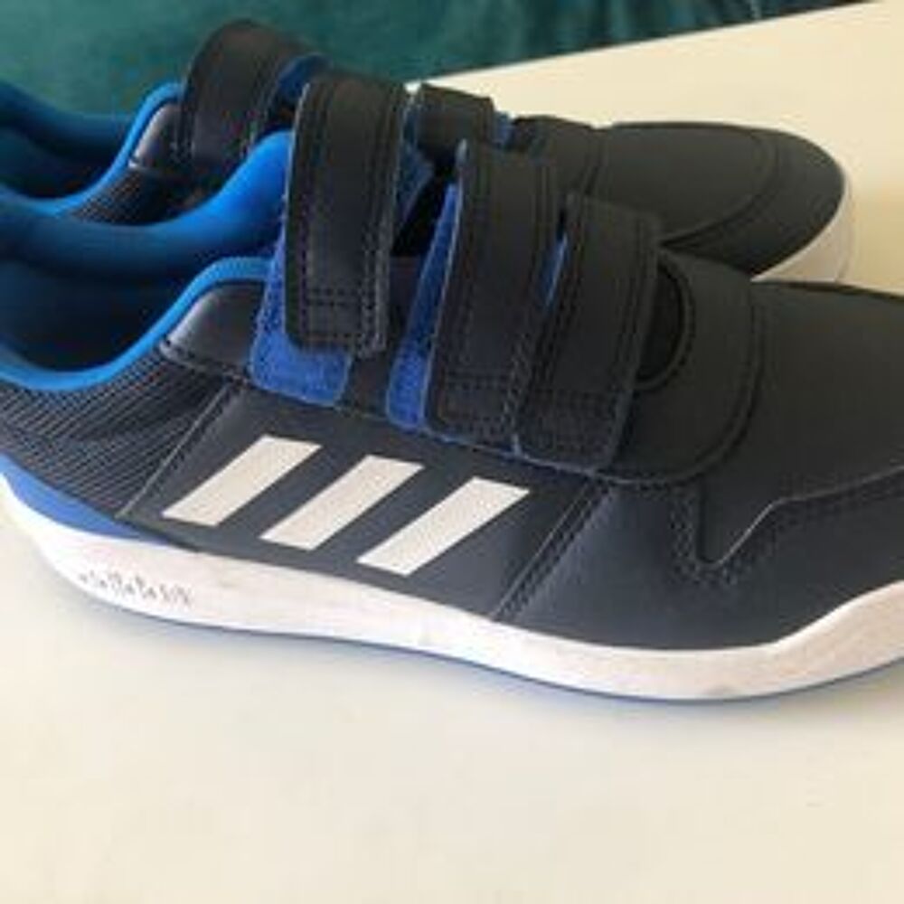 BASKETS ADIDAS Chaussures enfants