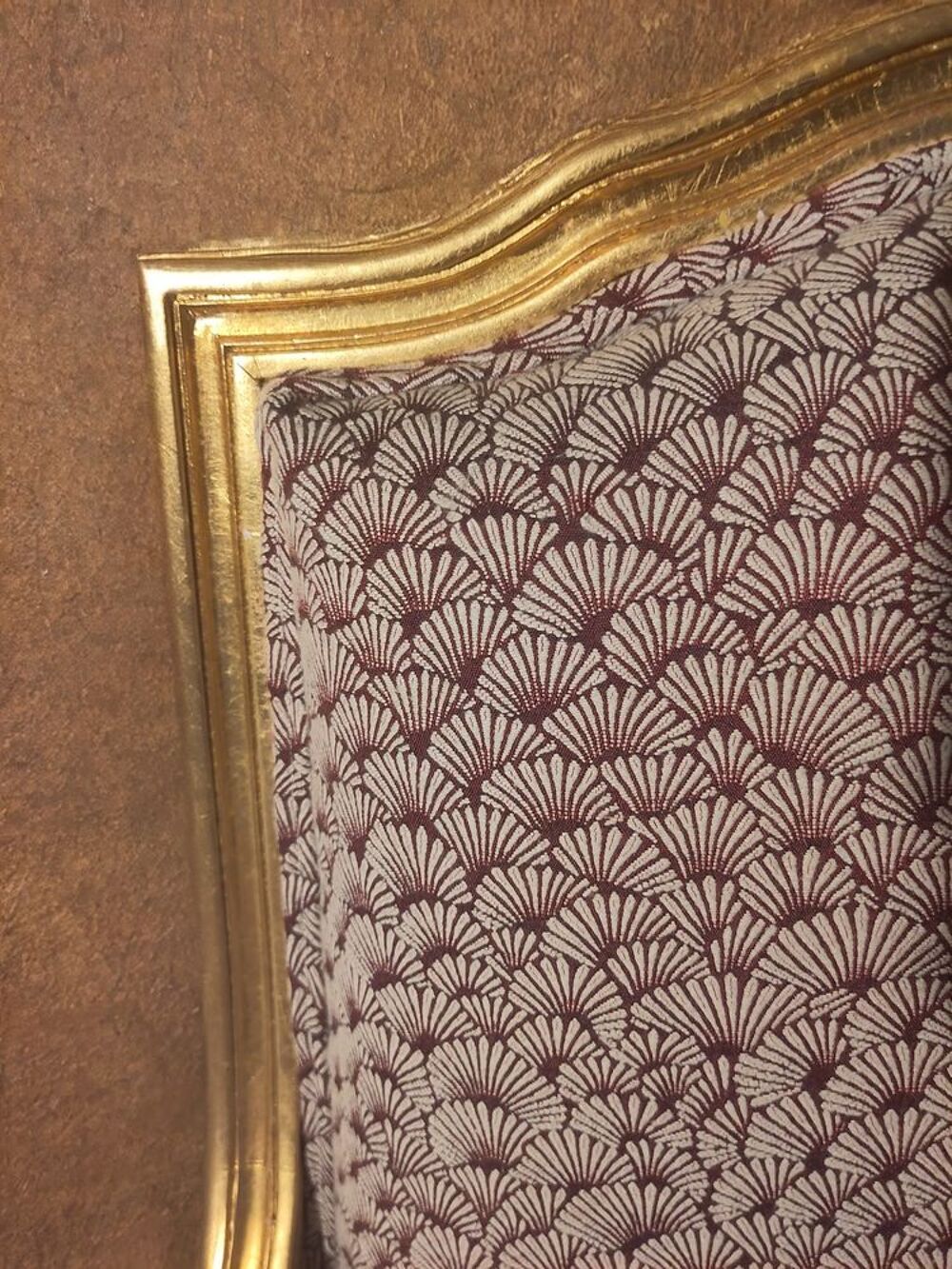Fauteuil de style Louis XVI dor&eacute; &agrave; la feuille d'argent Meubles
