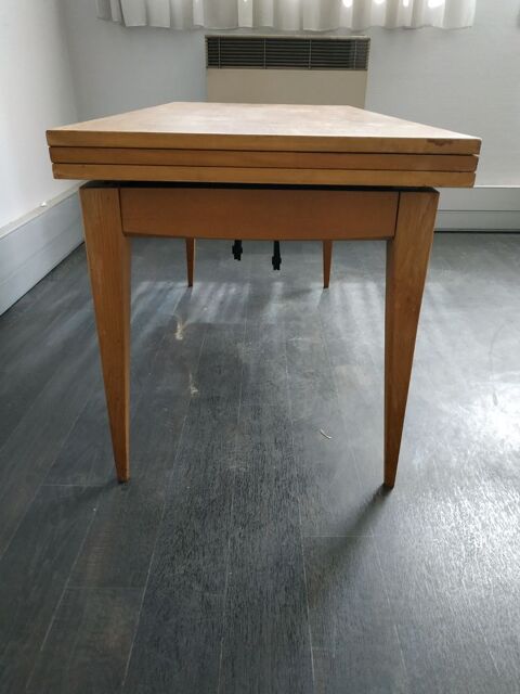 TABLE 3 PLATEAUX  MAGIC REVELATION  2500 Reims (51)