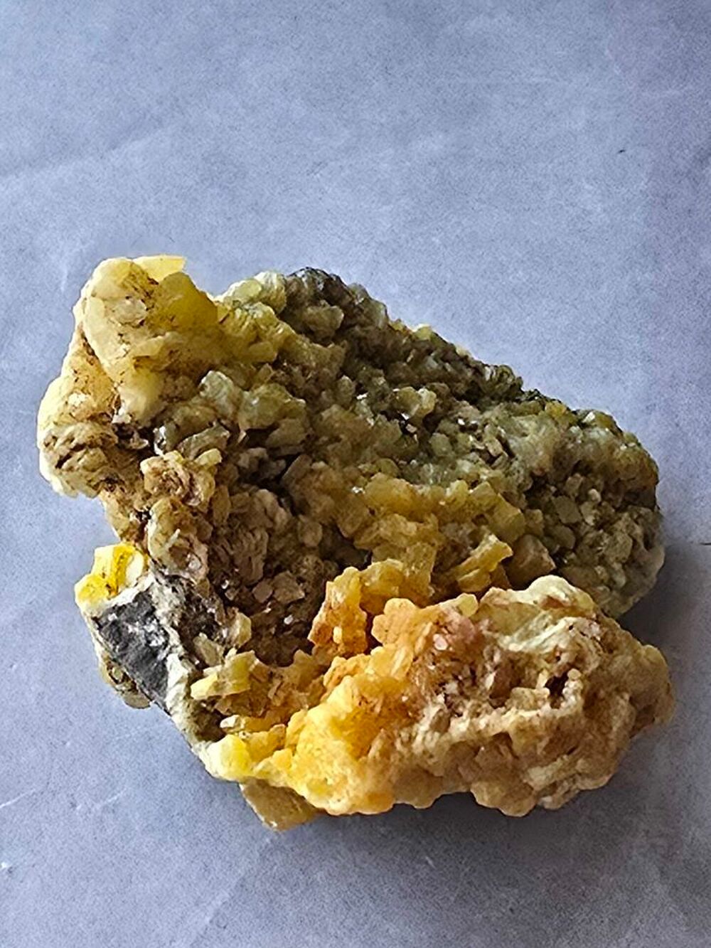 Min&eacute;ral Pyromorphite du Katanga RDC-Pi&egrave;ce de Collection 52g 