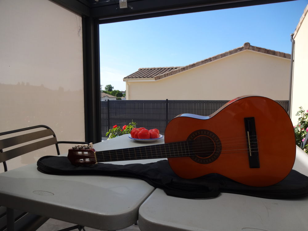 BELLE GUITARE TEL / 0627473514 Instruments de musique