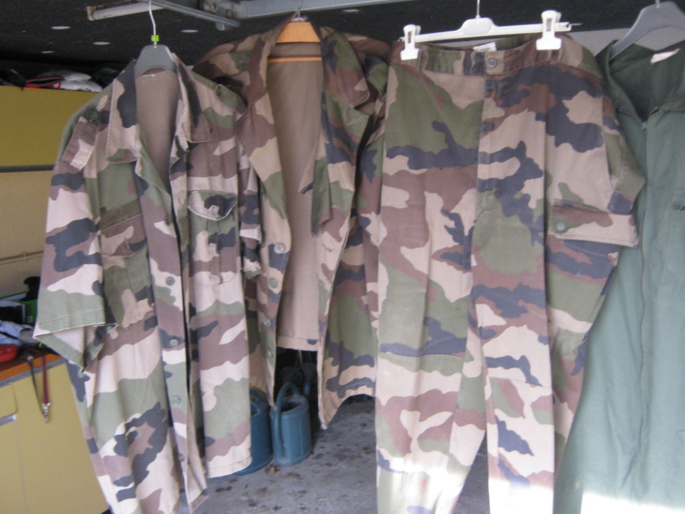 habits militaire Vêtements