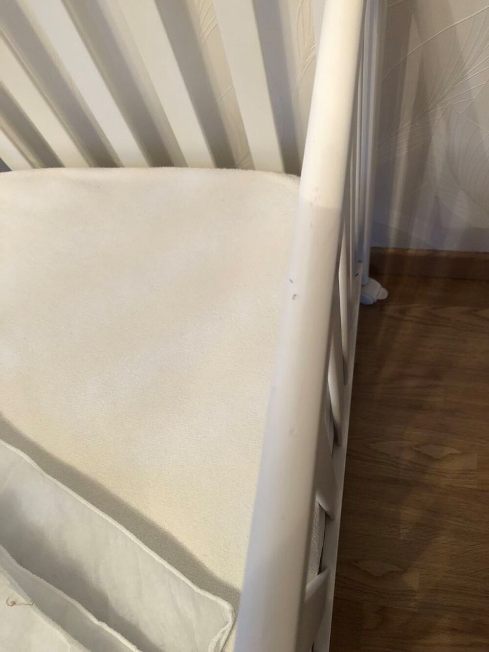 Lit b&eacute;b&eacute; avec matelas 60*120 Puériculture