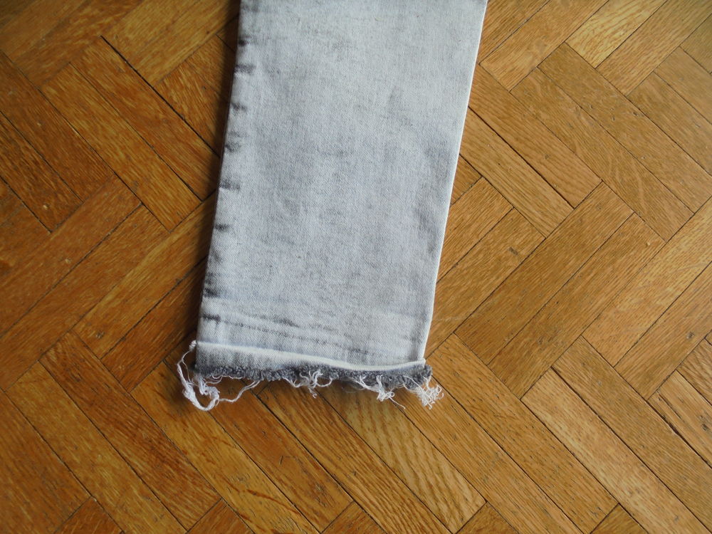 Jean Bershka gris neige (22) Vêtements