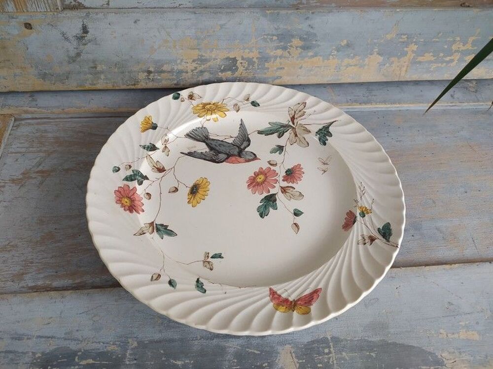 Assiette Fa&iuml;ence Anglaise XIX&egrave;me D&eacute;cor Fleurs et Oiseau
Décoration