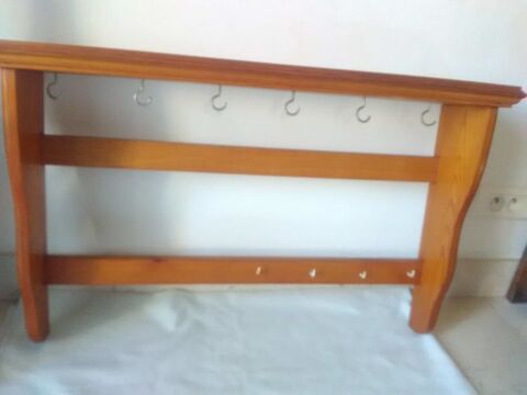 Porte-Casseroles 6 Taillades (84)