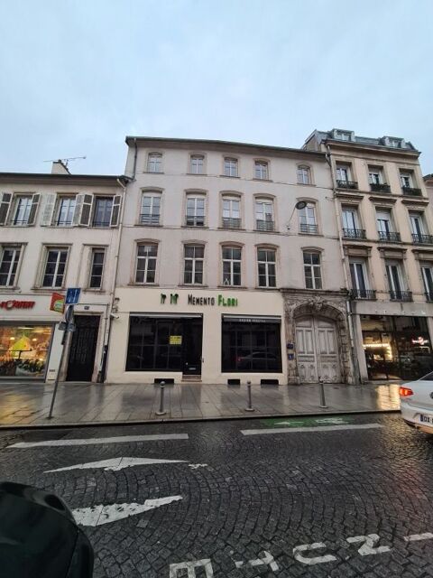 Local avec vitrine 8 metres lineaires Possibilité de ... 1633 54000 Nancy