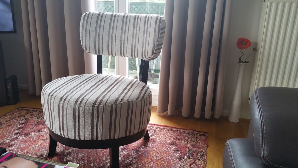 Propose 2 fauteuils tr&egrave;s bon &eacute;tat Meubles