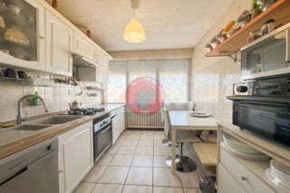  Appartement � vendre 4 pi�ces 77 m�
