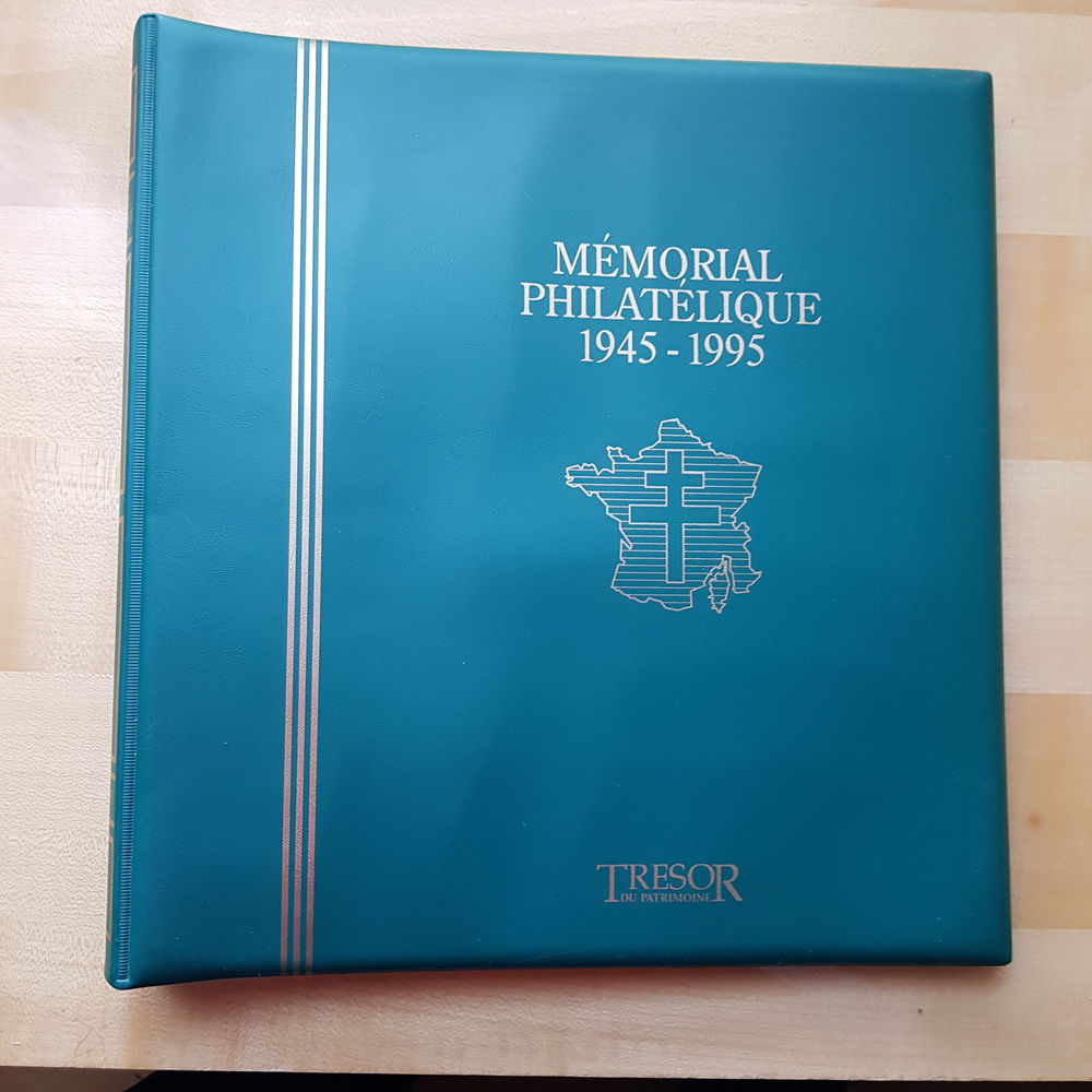 ALBUM M&eacute;morial Philat&eacute;lique 1945/1995
TR&Eacute;SOR DU PATRIMOINE
