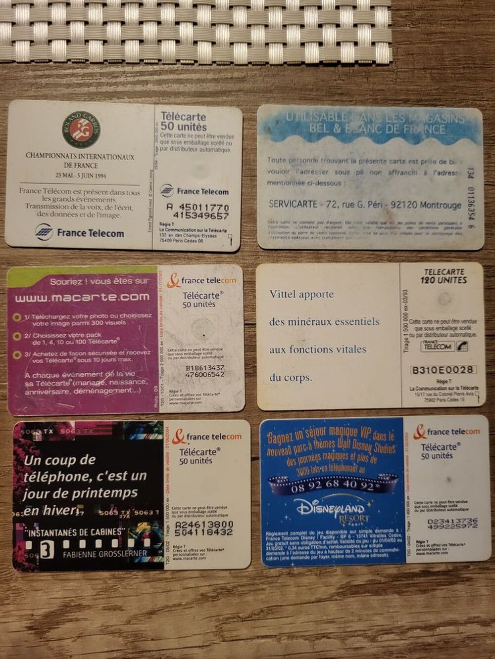 Lot d'anciennes cartes t&eacute;l&eacute;phoniques 