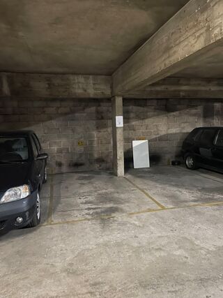  Parking / Garage � vendre 8 m�