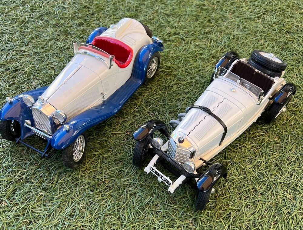 Mod&egrave;les de voiture marque Burago 1/18 Jeux / jouets