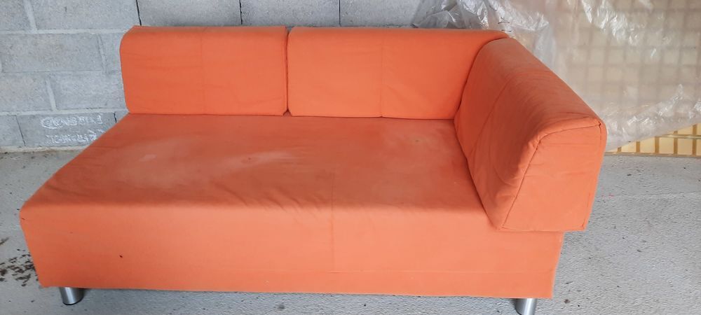 donne canap&eacute; tissu orange bon &eacute;tat Meubles
