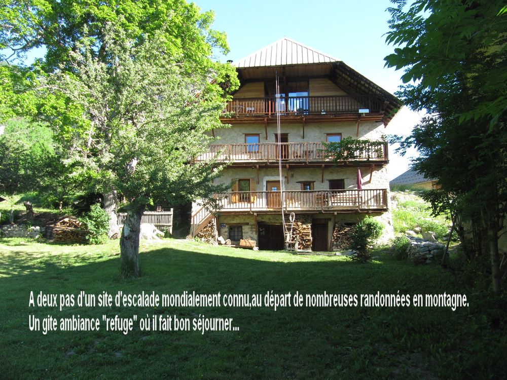   Gîte dans hameau d'altitude (1500m)  Vacances  / Offres de location 
