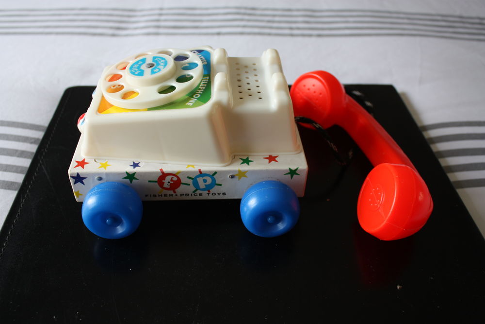 T&eacute;l&eacute;phoneAncienA Tirer CHATTER TELEPHONE/FISHER PRICE R&eacute;f747 Jeux / jouets