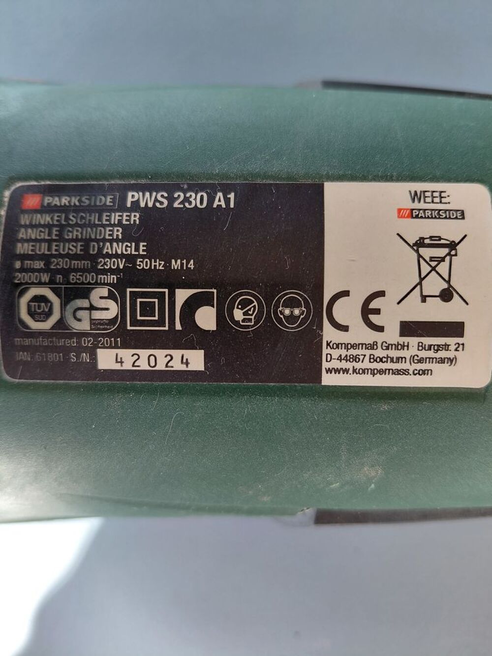 PARKSIDE&reg; Meuleuse d'angle PWS 230 A1 
plus 7 disques
Bricolage