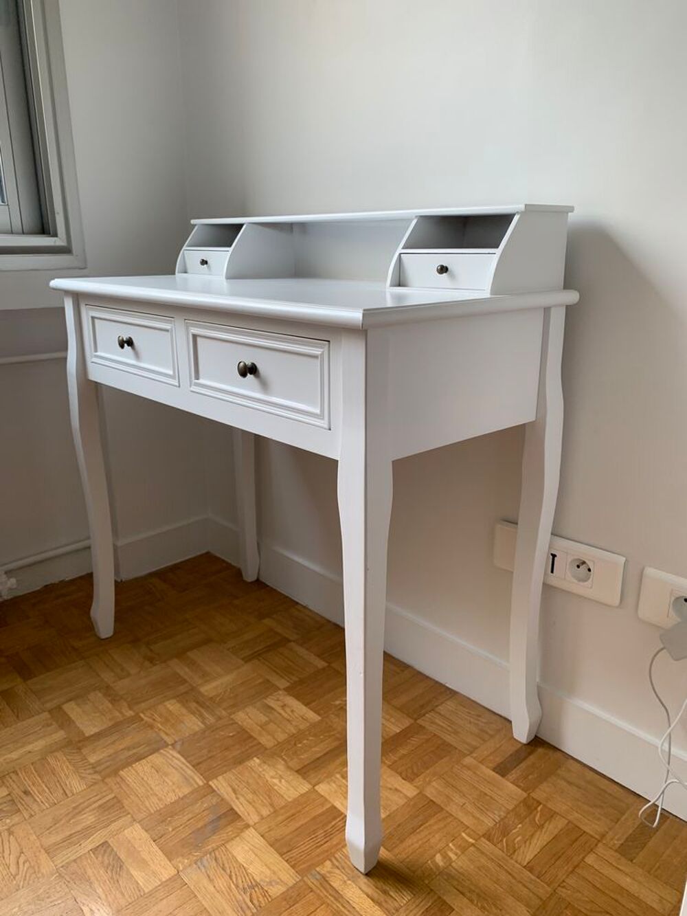 Table de bureau en bois blanc Meubles