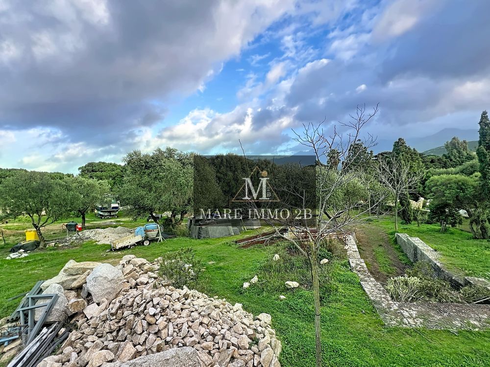 Vente Terrain terrain constructible de 500m² Calvi