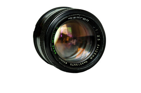 (D24) Objectif TAMRON. 20 Alfortville (94)