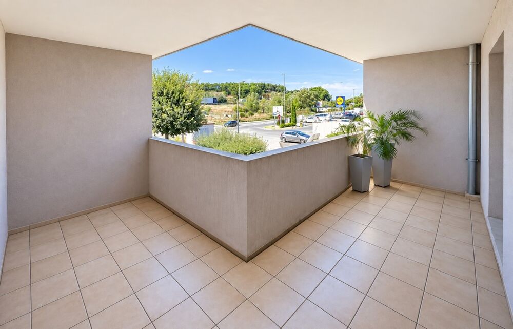 Vente Appartement MURS LOCAL PROFESSIONNEL Bouc-bel-air
