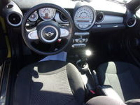 One Cabriolet 1.6i - 98 Pack Salt 2010 occasion 13821 La Penne-sur-Huveaune
